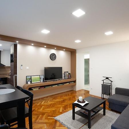 Appartamento Stellar Downtown Szeged Esterno foto