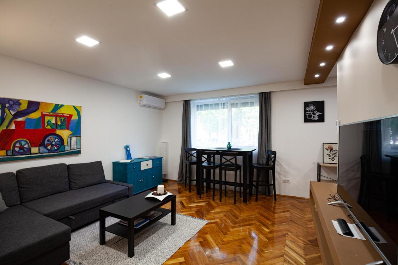 Appartamento Stellar Downtown Szeged Esterno foto